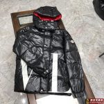 蒙口华伦天奴合作款羽绒服黑色亮